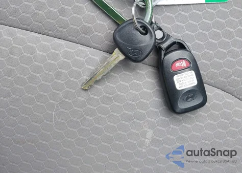 2020 Hyundai Elantra Sel z USA, uszkodzony, nr VIN KMHD84LF6LU937137